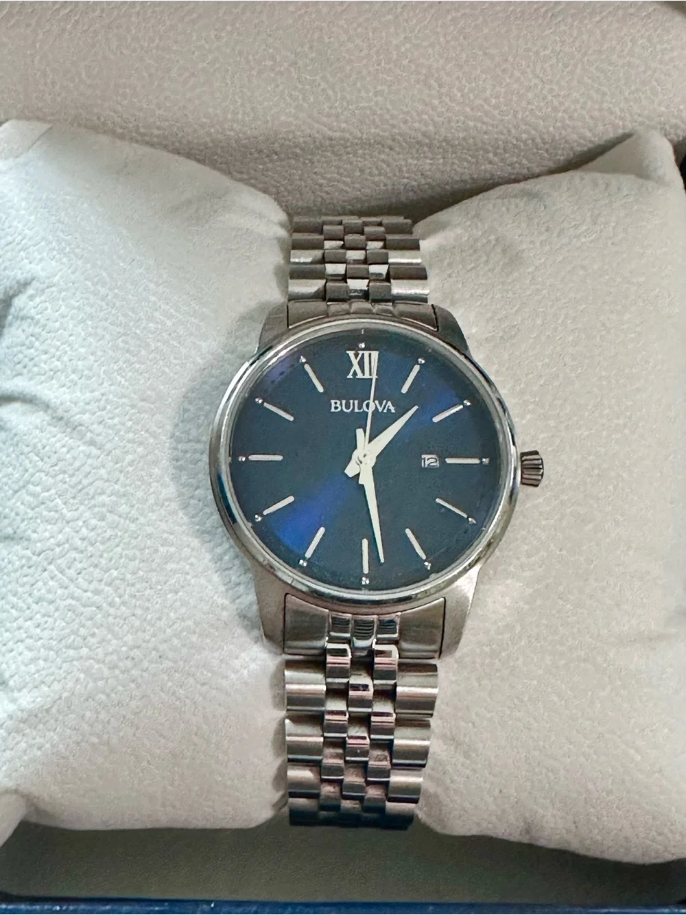 Like New: Women’s BULOVA Watch C835450 in New Box w/ Working Battery